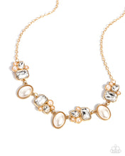 Load image into Gallery viewer, Paparazzi Sensational Showstopper - Necklace
