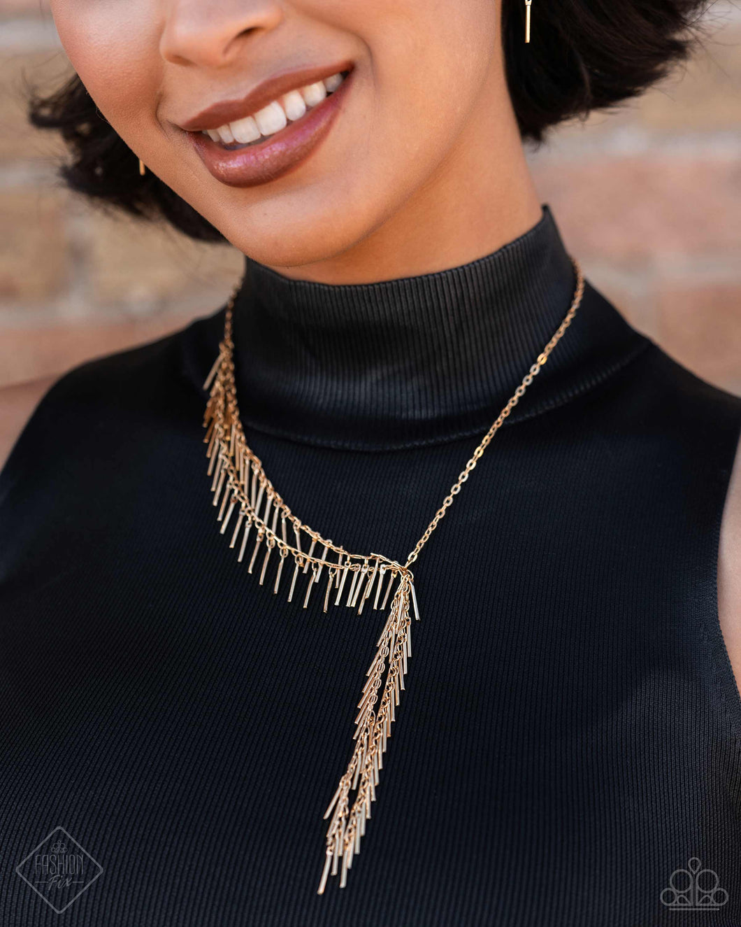 Paparazzi Linear Leap - Gold Necklace