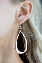 Load image into Gallery viewer, ARTISAN Gallery - Earrings
