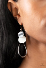 Load image into Gallery viewer, Retro Reception - Earrings
