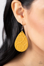 Load image into Gallery viewer, Subtropical Seasons - Earrings
