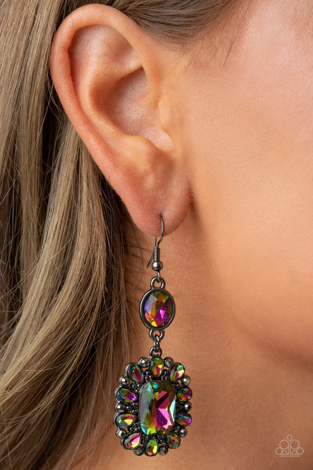 Capriciously Cosmopolitan - Earrings