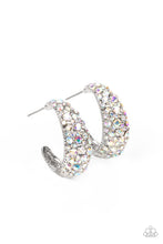 Load image into Gallery viewer, Glamorously Glimmering - Earrings
