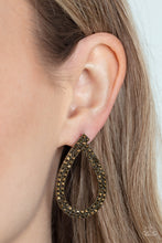 Load image into Gallery viewer, Diva Dust - Brass Earrings
