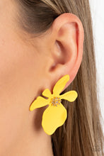 Load image into Gallery viewer, Paparazzi Hawaiian Heiress - Yellow Post Earrings
