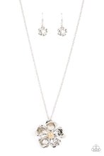 Load image into Gallery viewer, Homegrown Glamour - Necklaces
